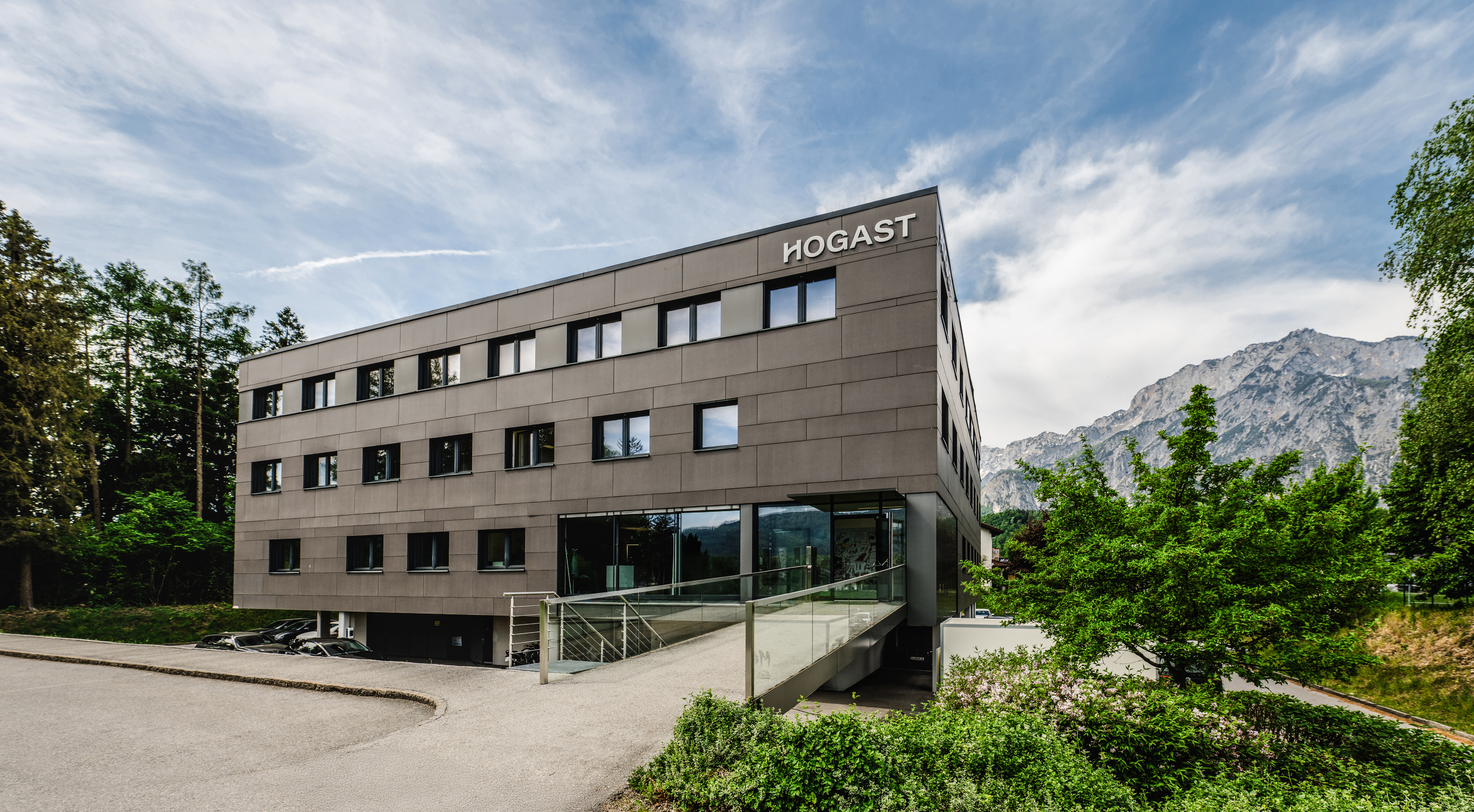 HOGAST Geschäftsbericht 2025/2026